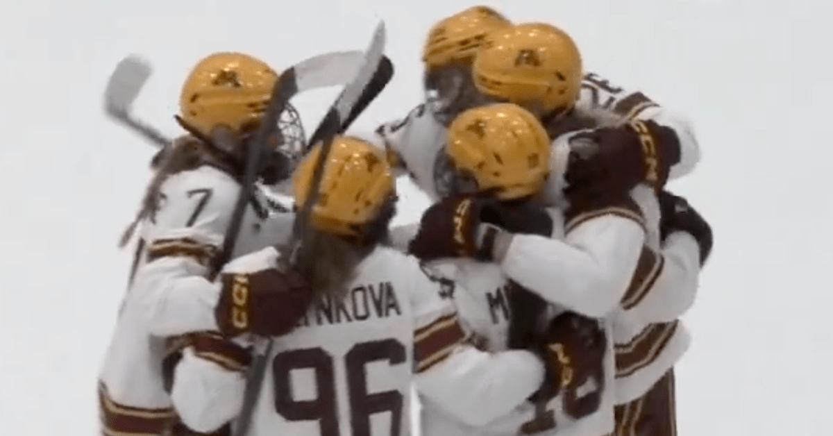 No. 3 Gophers take down No. 4 UMD, 4-1 - Athlon Sports