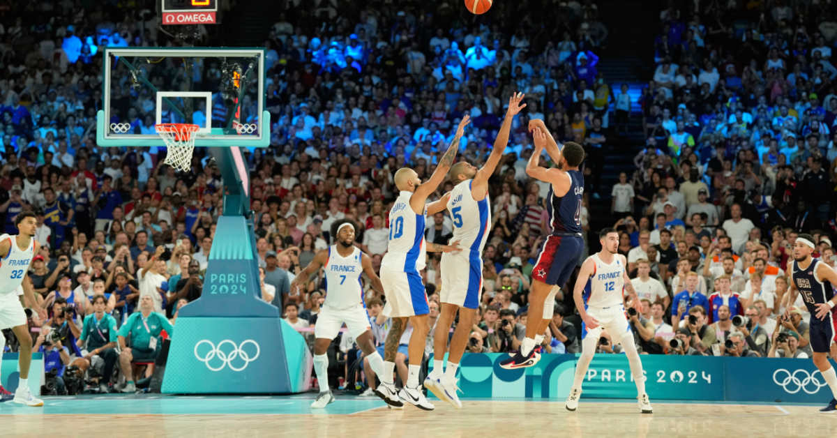 Stephen Curry s Electric Three Point Shot to Win Gold Medal Receives Perfect Nickname Athlon Sports
