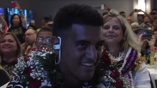 Roger Goodell Apologizes to Marcus Mariota For Butchering His Name 
