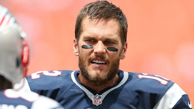 Top 5 Reasons Why Fans Love Tom Brady