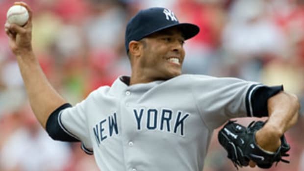 Mariano Rivera Vows to Pitch Again