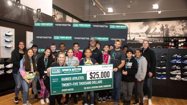 Russell Wilson Spends Giving Tuesday Surprising Seattle-Area Children with Shopping Spree