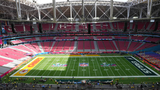 Look: 'Insane Foot Traffic' At State Farm Stadium For Super Bowl LVII 