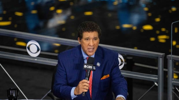 Greg Gumbel, Longtime CBS Commentator, To Step Down From NFL