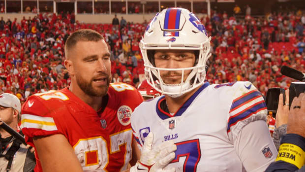 Josh Allen blasts 4 home runs in batting practice