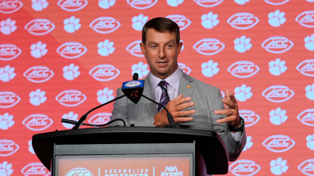 Clemson Cracks Top 10 in NIL-Era College Football Job Rankings by Andy Staples and Ari Wasserman