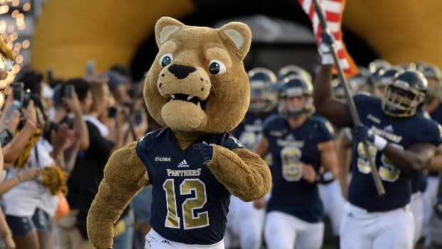 FIU Football Has Three Players Selected to Athlon Sports Preseason