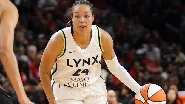 Caitlin Clark sheepishly admits she 'grew up loving the Minnesota Lynx ...