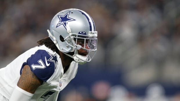 Cowboys' Trevon Diggs Urges Brother Stefon to Leave Bills After