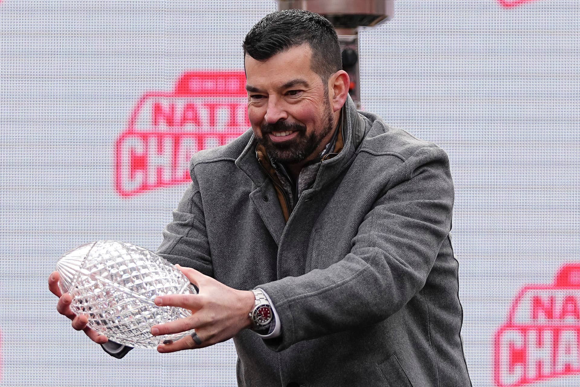 Ohio State Pushing to Land 6-Foot-5 Touted Quarterback
