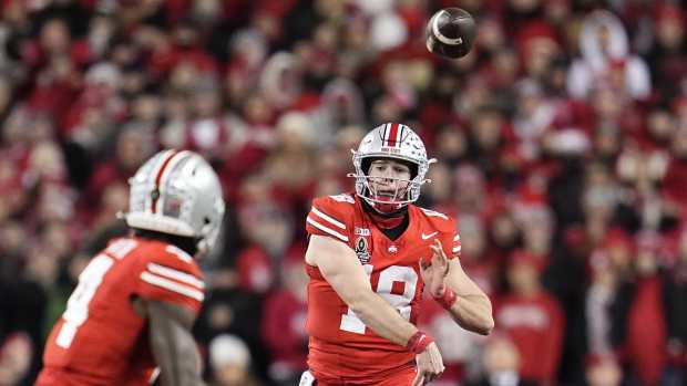 Ohio State Football Honors Jeremiah Smith, 2 Others For Recent Performances