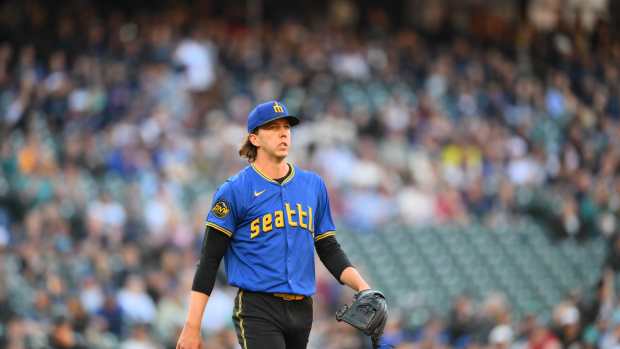 Seattle Mariners starting pitcher Logan Gilbert (36)