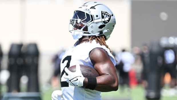 Raiders running back Ashton Jeanty