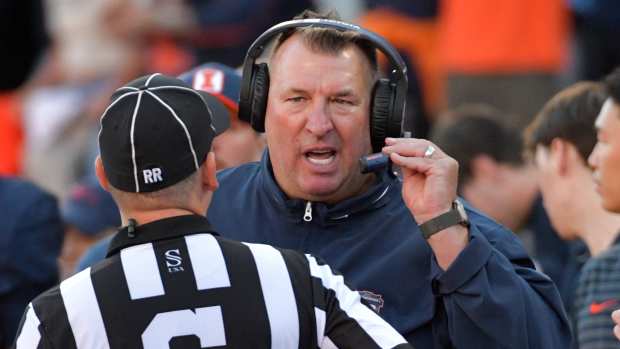 Illinois Fighting Illini head coach Bret Bielema