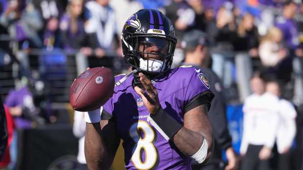 Baltimore Ravens quarterback Lamar Jackson prior to the game at M&T Bank Stadium.