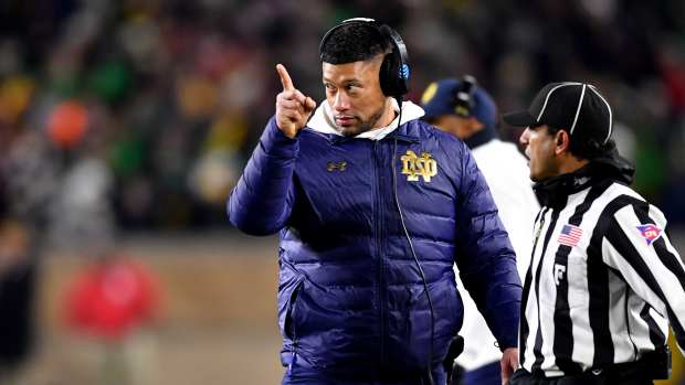 Marcus Freeman’s Postgame Decision Outside Notre Dame Locker Room Is Turning Heads