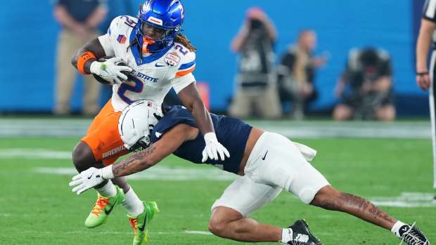 Boise State Broncos running back Ashton Jeanty