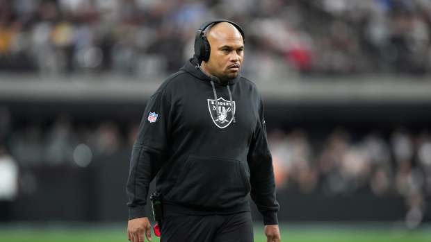 Las Vegas Raiders coach Antonio Pierce.