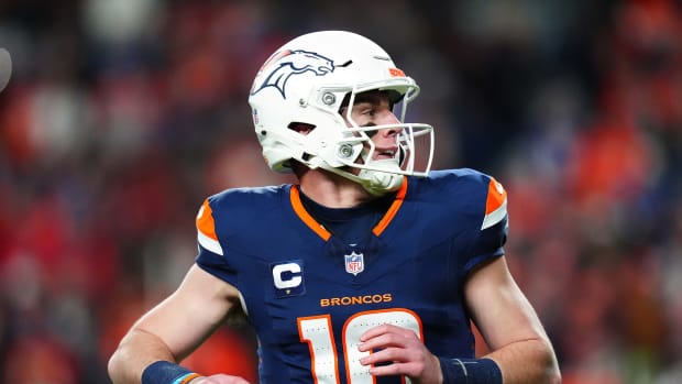 Denver Broncos quarterback Bo Nix (10).