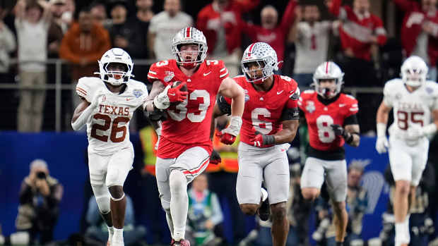 New Video of Jack Sawyer’s Fourth-Quarter TD Has Ohio State Fans Buzzing