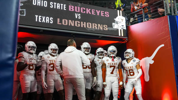 Analyst Lays Out Reasons Texas Can Dominate in Columbus