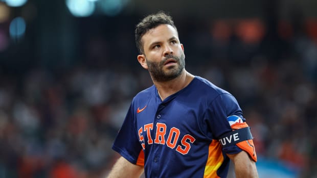 Houston Astros second baseman Jose Altuve (27)