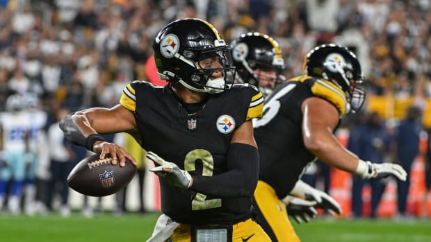 Ex-Ohio State QB Justin Fields Predicted to Replace $150 Million 4-Time Pro Bowler