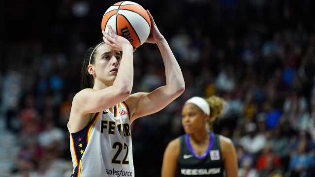 May 14, 2024; Uncasville, Connecticut, USA; Indiana Fever guard Caitlin Clark (22) shoots a free throw against the Connecticut Sun in the second quarter at Mohegan Sun Arena.