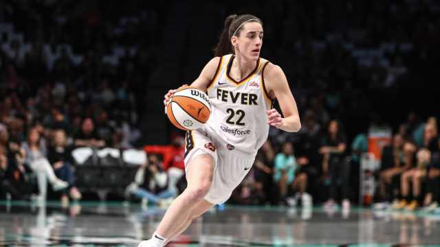 Caitlin Clark's Painfully Honest Take About Her WNBA Salary - Athlon Sports