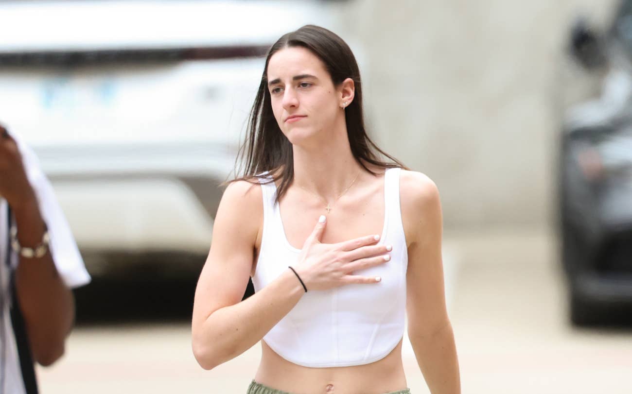 Caitlin Clark Breaks Incredible WNBA Record During Fever-Wings - Athlon