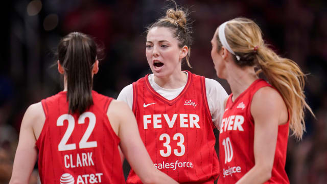 Caitlin Clark's Two-Word Reaction to Lexie Hull's Postgame Comment Says It  All - Athlon Sports
