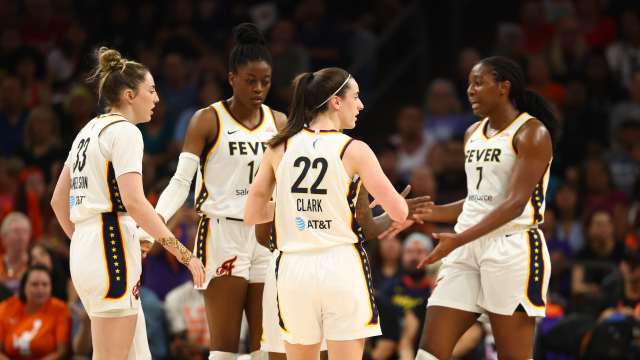 NaLyssa Smith Makes Her Opinion on Caitlin Clark, Kelsey Mitchell Extremely  Clear - Athlon Sports