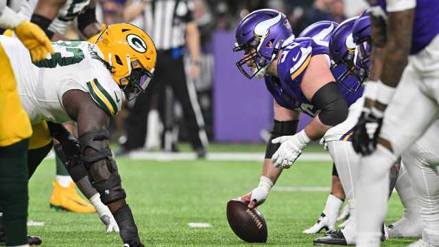 Report: Vikings TE T.J. Hockenson nearing a return to practice - Athlon  Sports