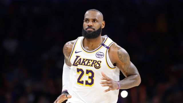 Los Angeles Lakers forward LeBron James (23).