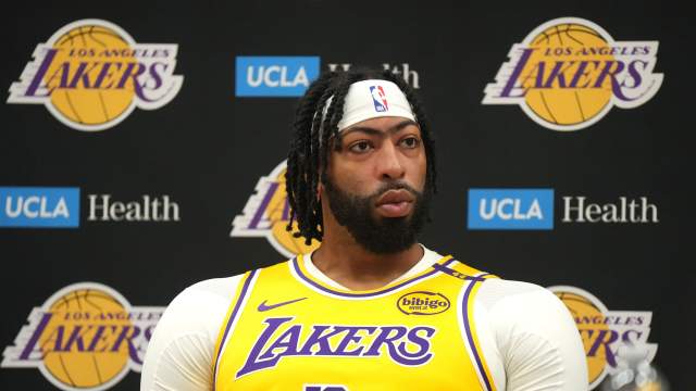 Los Angeles Lakers forward Anthony Davis (3) during media day