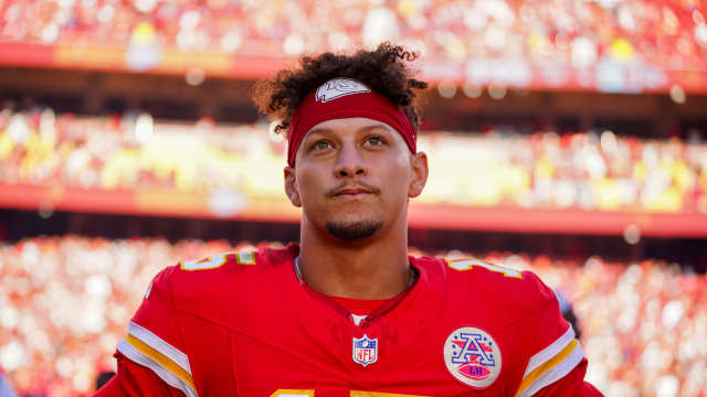 Brittany Mahomes Sends Heartfelt Message to Patrick Mahomes After Chiefs  Game - Athlon Sports