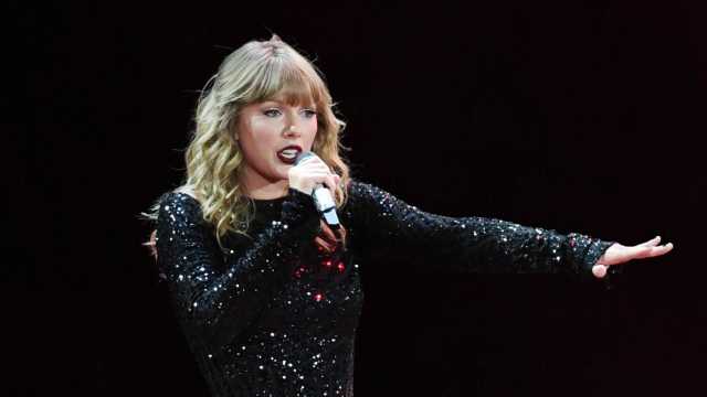 Taylor Swift Fans React to Caitlin Clark's Eras Show Story - Athlon Sports