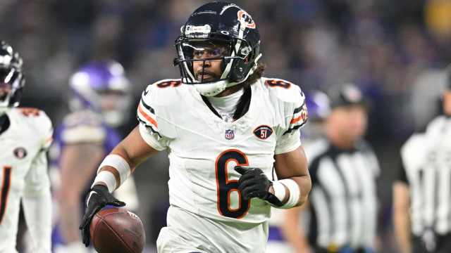 Bears' $50 Million TE Cole Kmet Named Top NFL Trade Candidate - Athlon  Sports