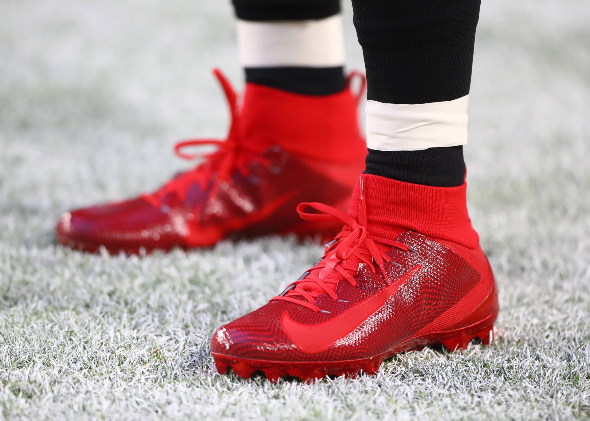 red nike vapor cleats