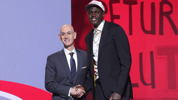 Suns' Khaman Maluach Sends Message Before NBA Summer League Debut - Athlon Sports