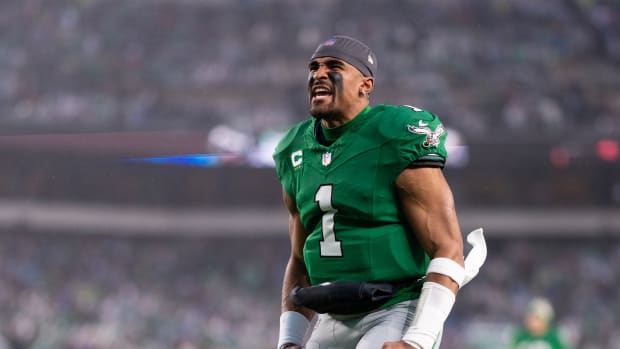 3 Likely Games Philadelphia Eagles Could Use Kelly Green Uniforms For ...