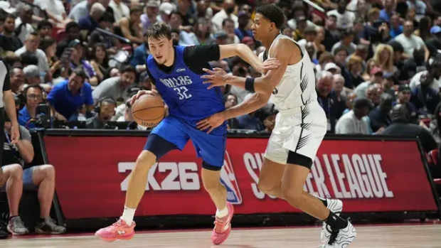 Mavs Fall to Spurs in Defensive Battle of Top Picks - Athlon Sports