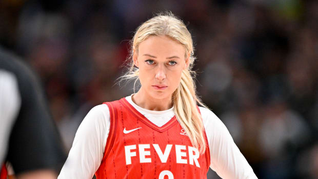 Shocking Stat Says a Lot About Caitlin Clark, Fever's Embarrassing Loss  Against Valkyries - Athlon Sports
