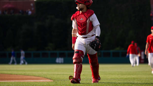 Rob Thomson Explains Plan for Catchers in Phillies-Dodgers Series - Athlon Sports