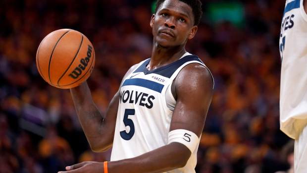 Timberwolves guard Anthony Edwards (5).
