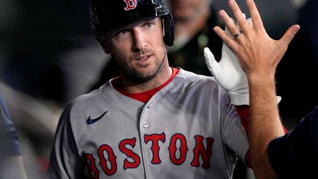 Alex Bregman Breaks Silence on Future With Red Sox - Athlon Sports