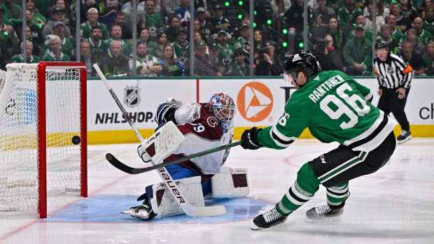 Dallas Stars right wing Mikko Rantanen (96) scores a goal against the Colorado Avalanche.