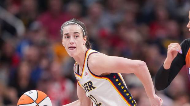 Caitlin Clark's Insane Pass to Lexie Hull During Fever-Lynx Stuns Fans ...