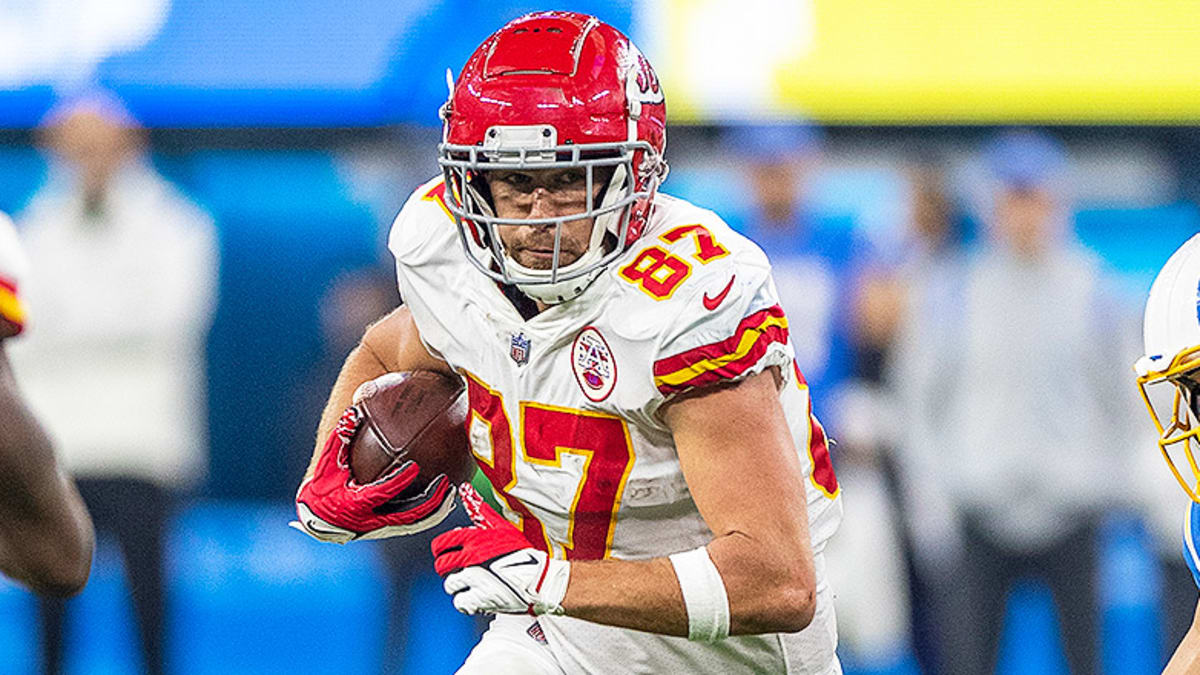 Chiefs TE Travis Kelce supports potential Odell Beckham Jr. addition