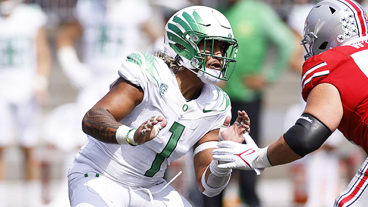 Oregon Upsets Ohio State, Keeping Pac-12 in Playoff Mix - The New